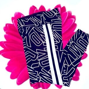 🌸DKNY Sport Yoga Pants with Large Stripes on Side in Black & White Print - XS